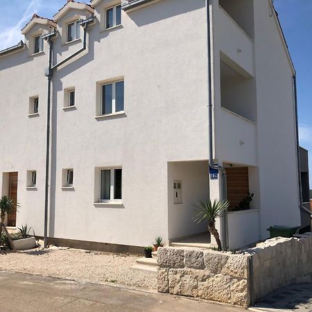 Days@Sea Apartment Primosten Exterior photo